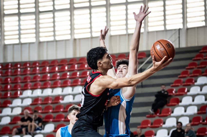 Tijuca e Pinheiros decidem título da fase final do CBI sub-17 masculino