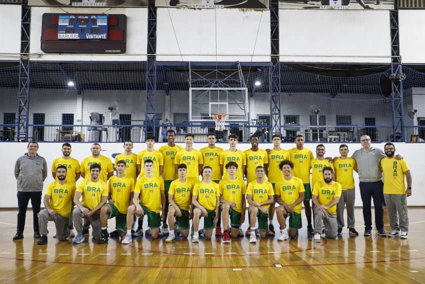 Seleção Brasileira sub-16 masculina se apresenta para a Copa América