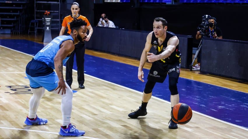 Huertas se torna o 2º maior passaor da história da Liga Espanhola