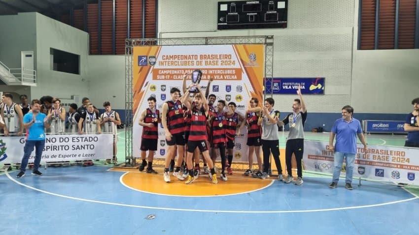 Flamengo é campeão da classificatória B do CBI sub-17 masculino, em Vila Velha