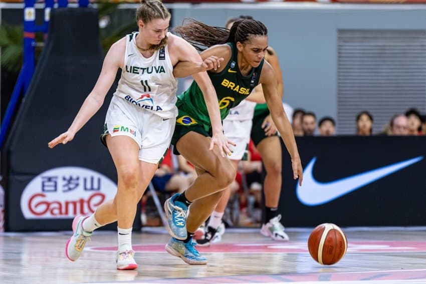 Seleção Sub-19 feminina estreia com derrota para a Lituânia no Mundial