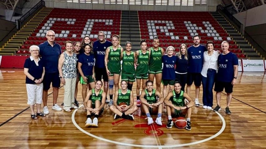 Seleção Brasileira feminina inicia última etapa de treinos no Brasil antes de viagem à China para o Pré-Mundial