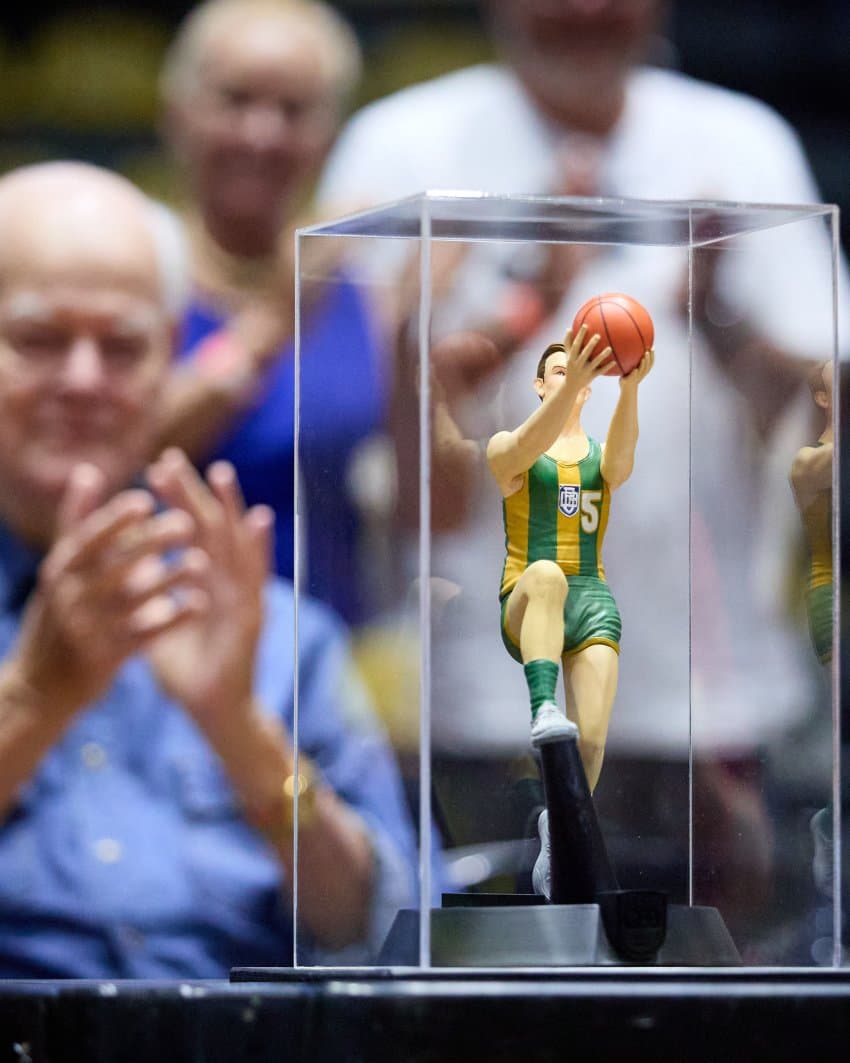 Wlamir Marques é homenageado e tem Miniatura Realista lançada em Brasil x Paraguai