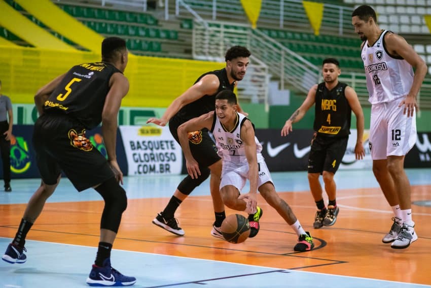 Botafogo vence o NBPG e empata série das quartas do Brasileirão