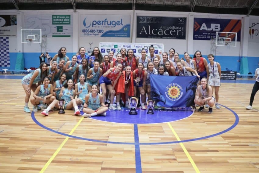 Bradesco é campeão da final do CBI sub-17 feminino