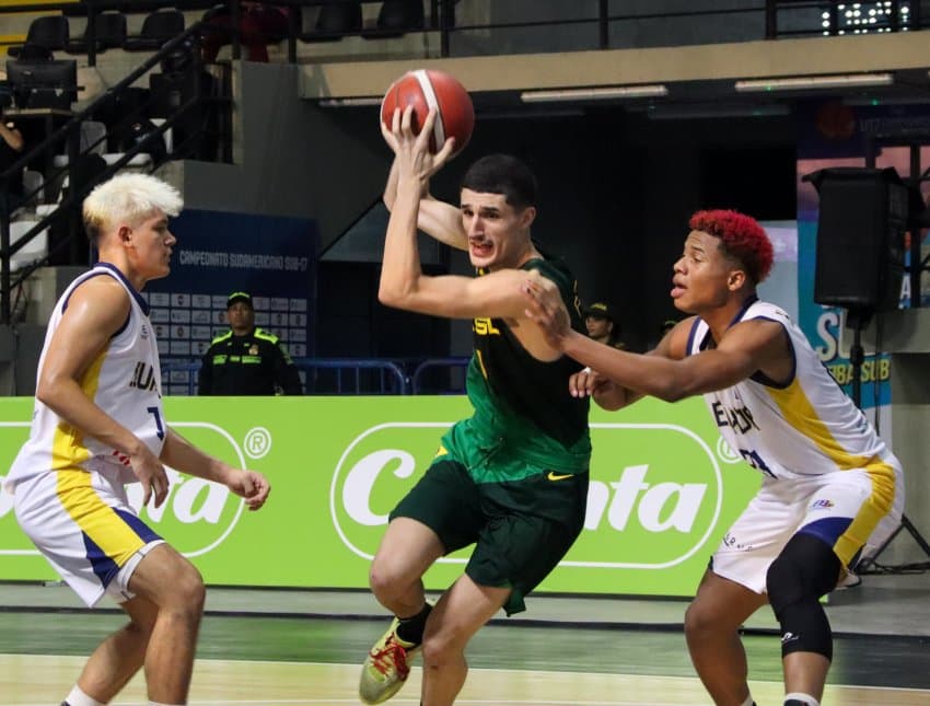 Brasil vence o Equador e vai às semifinais do Sul-Americano Sub-17 masculino