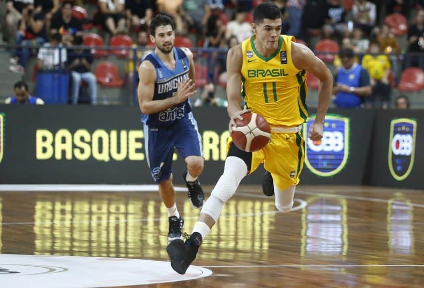 Gui Santos na Rádio CBB: 'Petrovic foi como um paizão pra mim na Seleção'