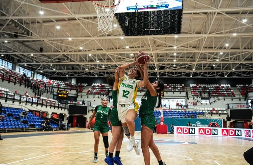 Brasil bate a Bolívia pelo Sul-Americano feminino