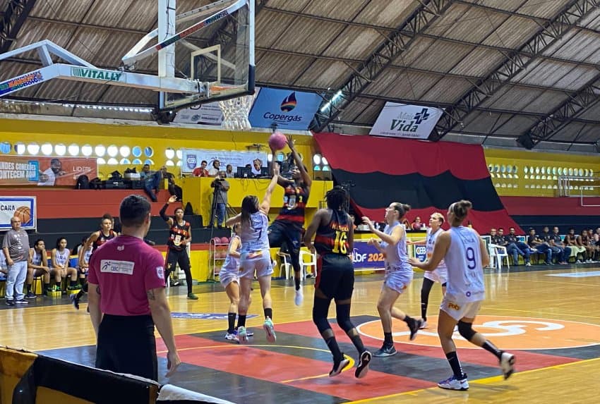 Jade Phillips tem duplo-duplo e Sport/Glória do Goitá derrota Bebidas Poty/Tietê/BAX Catanduva pela segunda vez na temporada