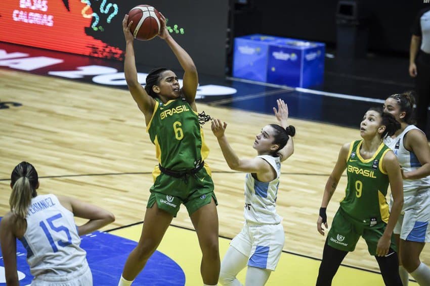 Brasil vence a Argentina na estreia da AmeriCup sub-18 feminina de basquete