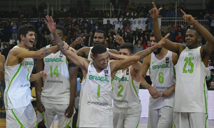 Yago Mateus se alegra com título e escolha como MVP do Campeonato Sul-Americano Sub-21