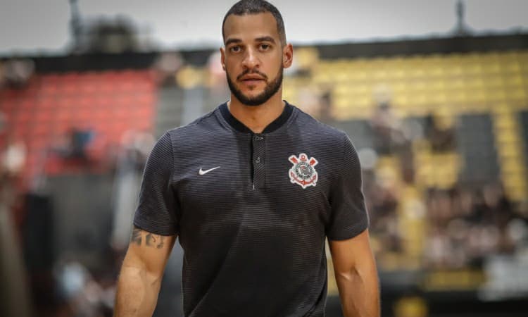 Bruno Savignani, sobre vantagem do Corinthians na Sul-Americana: "Começa tudo de novo"