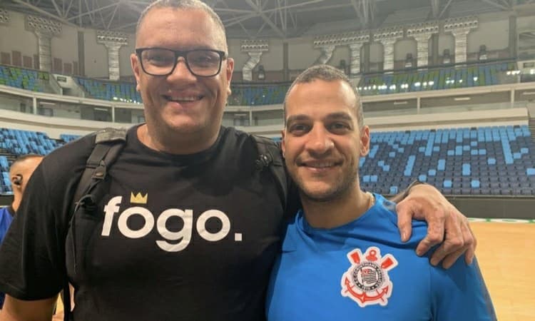 Vai subir a bola! Botafogo e Corinthians duelam pela final da Liga Sul-Americana