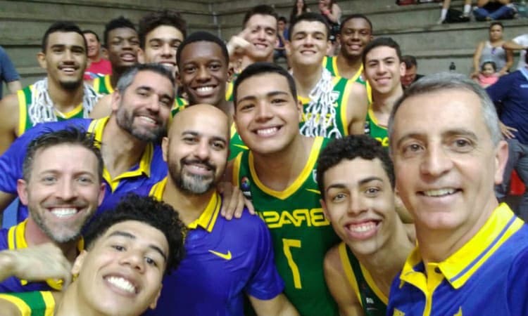Brasil derrota a Argentina e garante o título invicto do Campeonato Sul-americano Sub-17