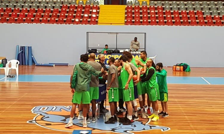 Benite e Fischer desembarcam em Osorno e completam seleção de Petrovic para os jogos contra Chile e Venezuela 