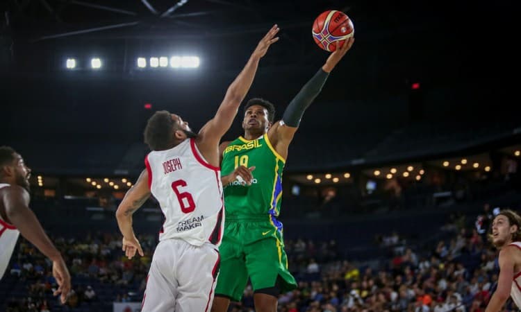 Brasil joga bem, encara Canadá de igual a igual, mas perde em noite inspirada de Kelly Olynyk