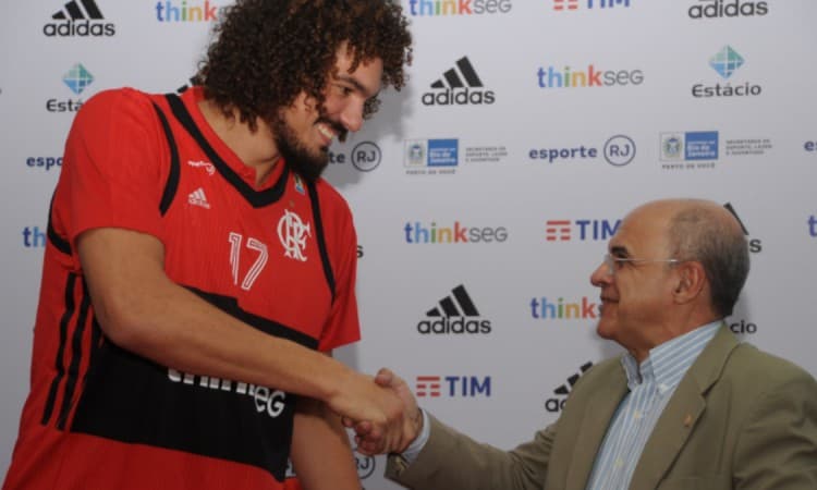 CBB parabeniza Flamengo pela repatriação do ídolo Anderson Varejão