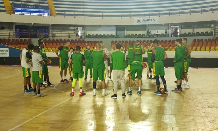 Seleção Brasileira Masculina treina em dois períodos nesta segunda (05)