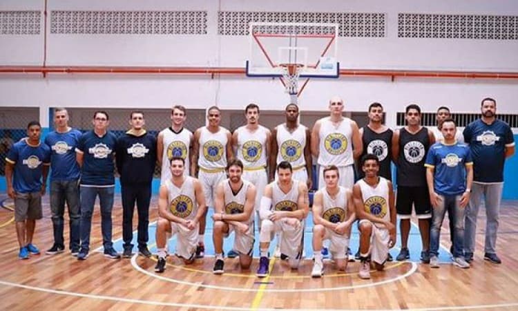 Blackstar Basquete vence o Coritiba Monsters em amistoso para o Brasileirão