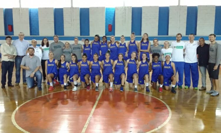 Seleção Brasileira Sub-15 Feminina se apresenta e já treina em Americana