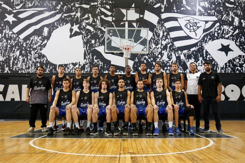 Com Boracini e Duda Machado, Botafogo apresenta equipe para o Brasileirão
