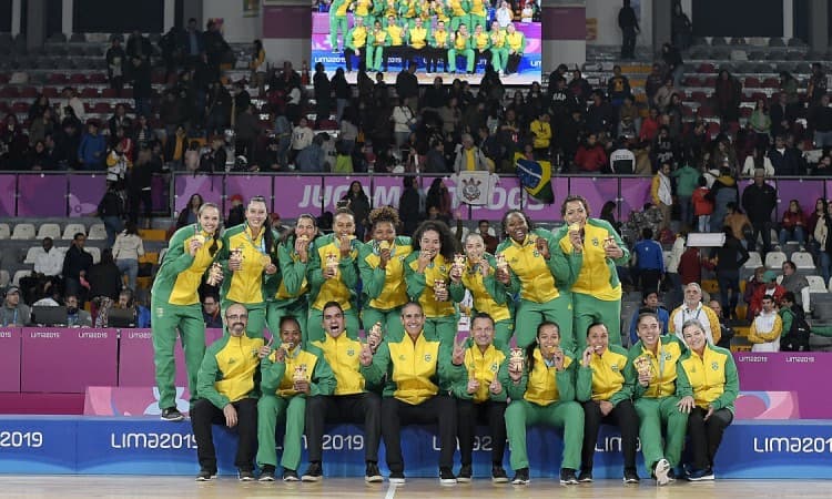 Nike presenteia atletas e comissão técnica da Seleção Brasileira Feminina com kit especial em homenagem à conquista do Pan de Lima