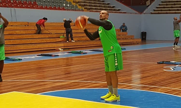 Alex minimiza desfalques da Venezuela, elogia trabalho de Petrovic e aposta numa seleção mais forte com Varejão