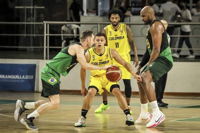 Brasil supera EUA no último jogo das Eliminatórias e vai à Copa do