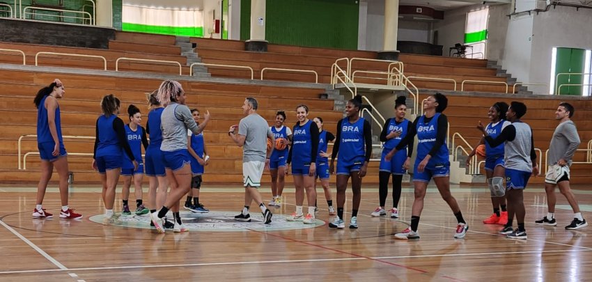 Seleção brasileira de basquete vai jogar no Mangueirinho